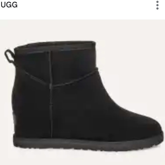 UGG CLASSIC FEMME MINI Black Ankle Boots - Picture 1 of 4